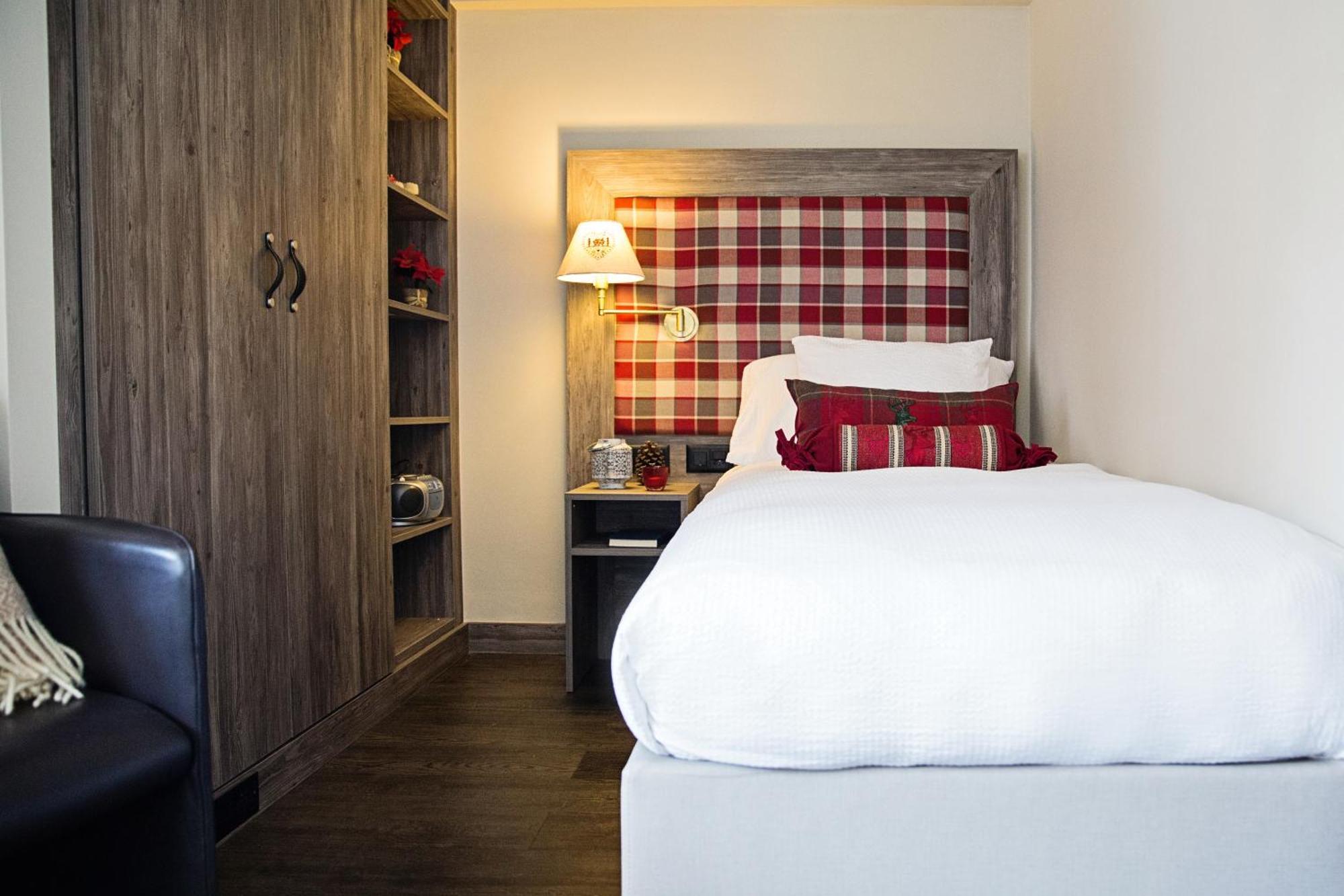 Hotel Bristol Verbier Room photo