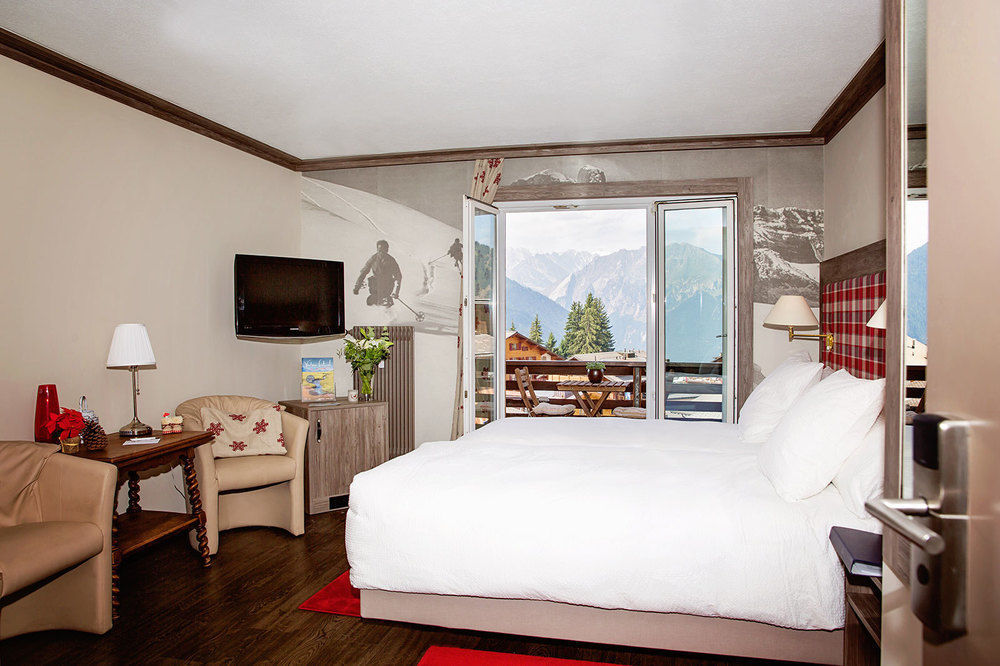 Hotel Bristol Verbier Exterior photo