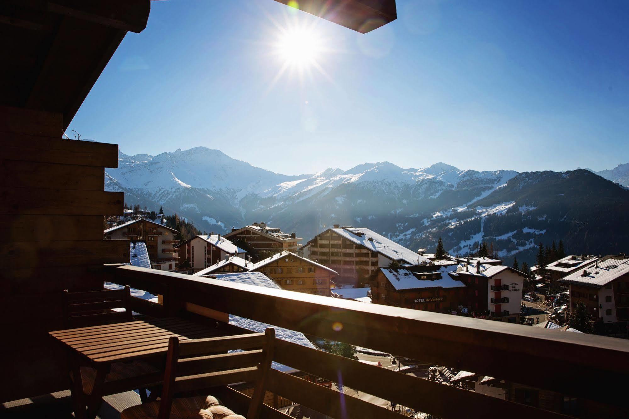 Hotel Bristol Verbier Exterior photo